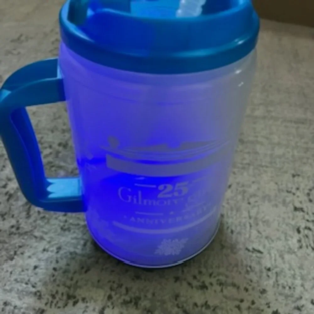 🧡3/15 Gilmore Girls Holiday 2025 Multicolor Light-Up Tumbler Never Been Used